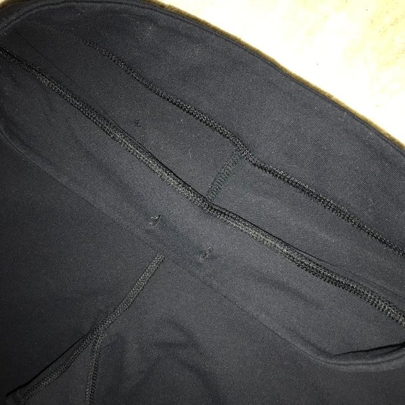 Lululemon Crop Legging with Back Slit - Picture 8 of 8